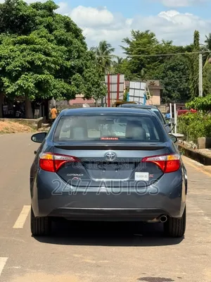 Toyota Corolla 2015