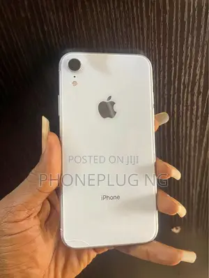 Apple iPhone XR 64 GB White