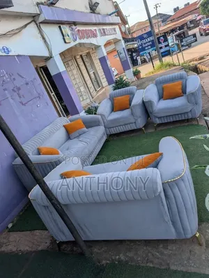 Sofa Set With Throw Pillows