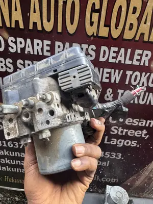 Lexus RX350 2010 ABS Pump – Tokunbo Available