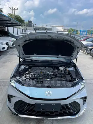 Toyota Camry 2025 Blue