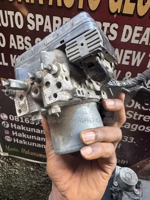 Quality Tokunbo ABS Pump Lexus RX350 2010