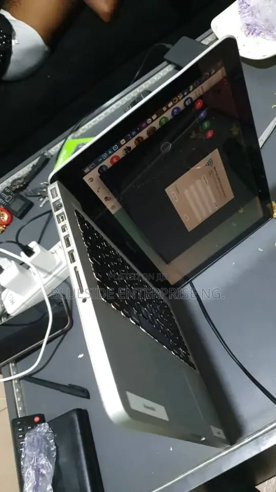 Laptop Apple MacBook 2012 8GB Intel Core i7 HDD+SSD 256GB