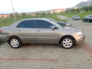Toyota Corolla 2005 Gray