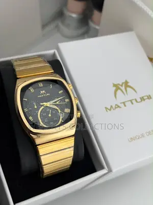 Matturi Chain Strap Watch.