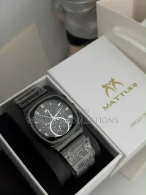 Matturi Chain Strap Watch.