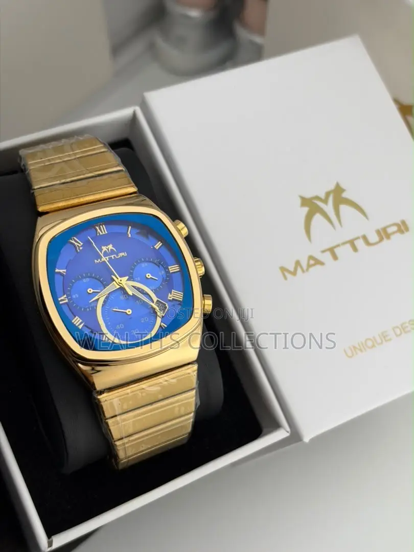 Matturi Chain Strap Watch.