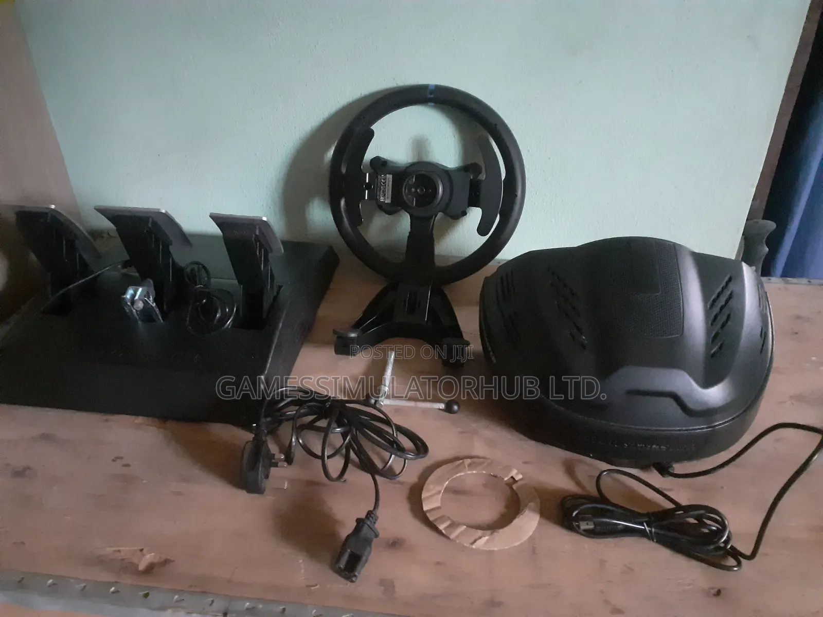Thrustmaster T300 Rs Gt Edition. Open Box
