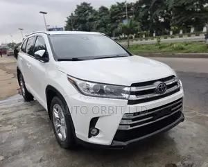 Toyota Highlander Limited 2019 White