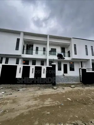 3bdrm Duplex in Sangotedo for sale