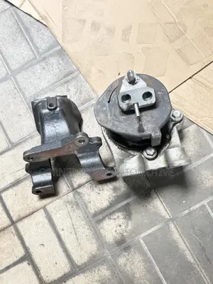 Engine Seat Land Cruiser 2025