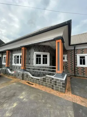 2bdrm Bungalow in Shelter Afrique, Uyo for rent