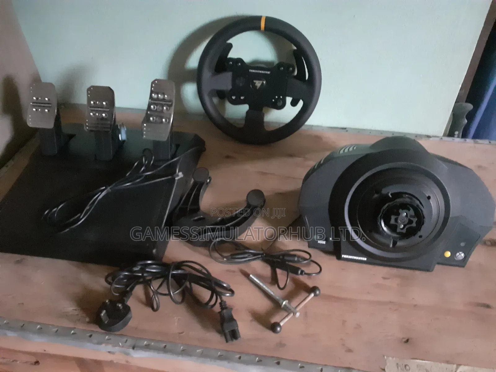 Thrustmaster TX Force Feedback GT Leather Edition XBOX SERIES-ONE/PC