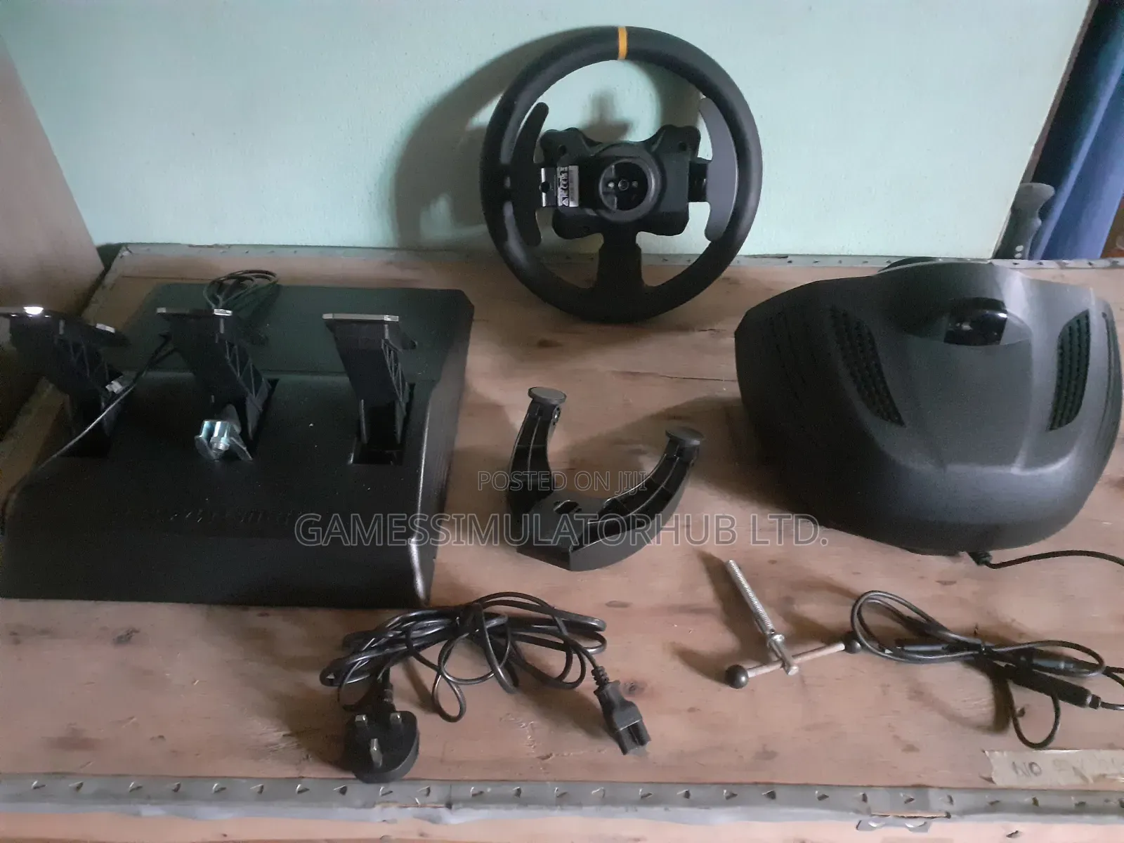 Thrustmaster TX Force Feedback GT Leather Edition XBOX SERIES-ONE/PC