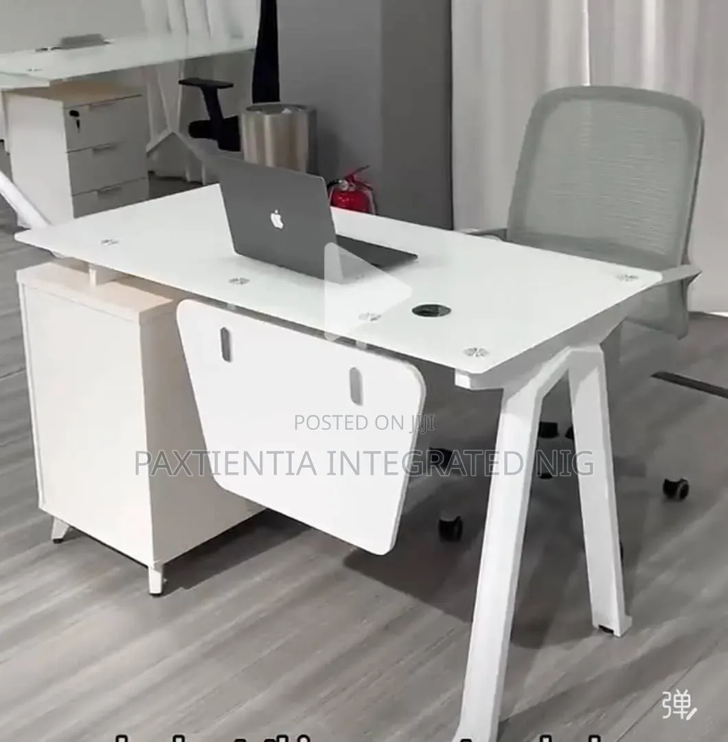 1.2 Meters Glass Office Table