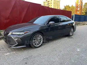 Toyota Avalon Limited FWD Sedan (3.5L V6 8A) 2019 Brown