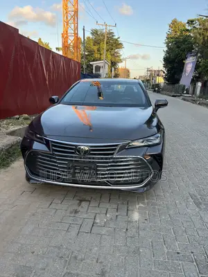 Toyota Avalon Limited FWD Sedan (3.5L V6 8A) 2019 Brown