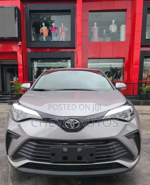 Toyota C-HR 2023 Silver
