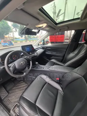 Toyota C-HR 2023 Silver