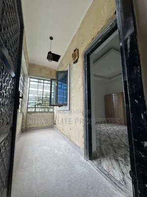 2bdrm Block of Flats in Ikot Akpanabia Axis, for rent