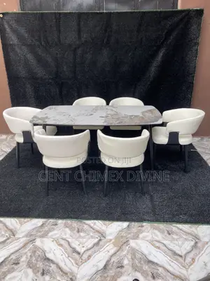 Durable 6 Seater Dinning Set
