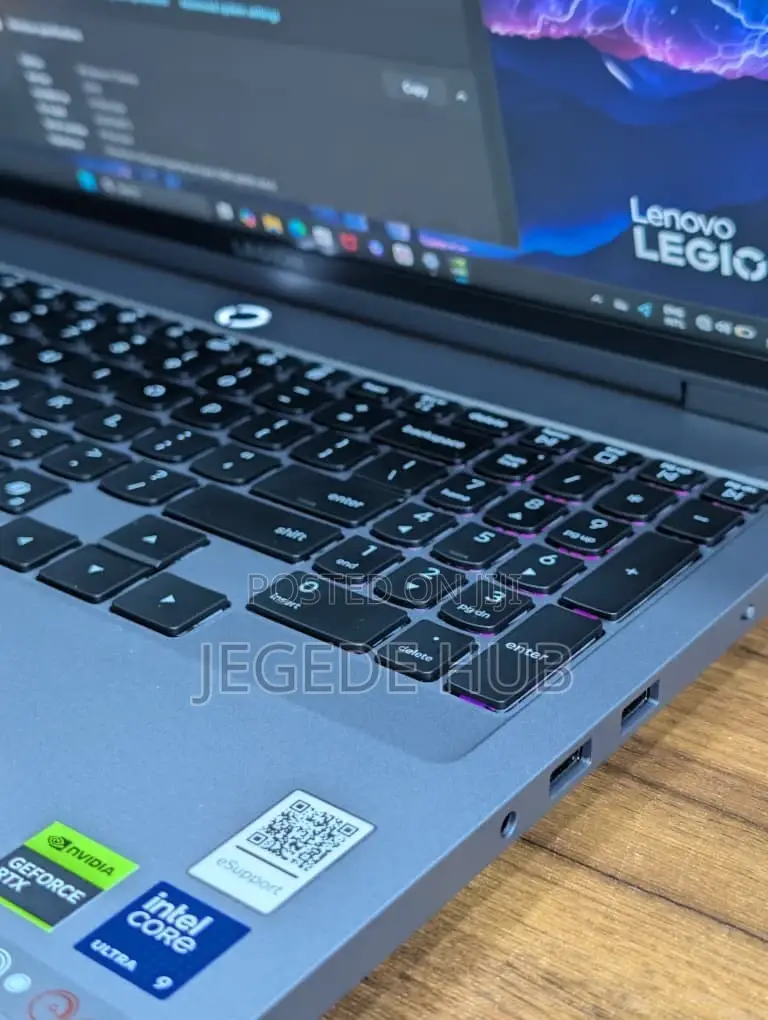 Laptop Lenovo Legion 5 32GB Intel Core Ultra 9 SSD 1T