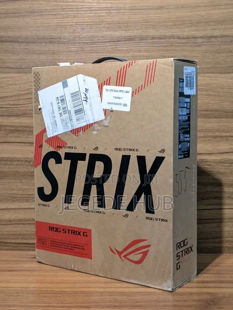 Laptop Asus ROG Strix G16 32GB AMD Ryzen 9 SSD 1T