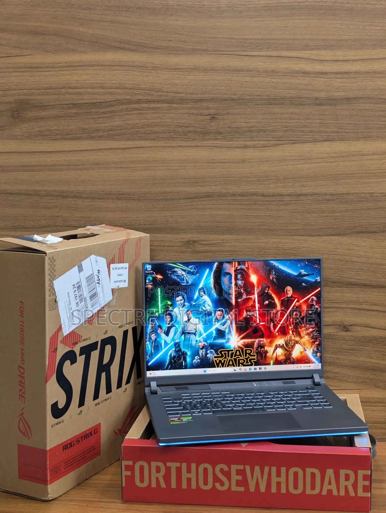 Laptop Asus ROG Strix G16 32GB AMD Ryzen 9 SSD 1T