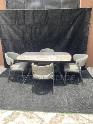 Exquisite Quality 4 Seater