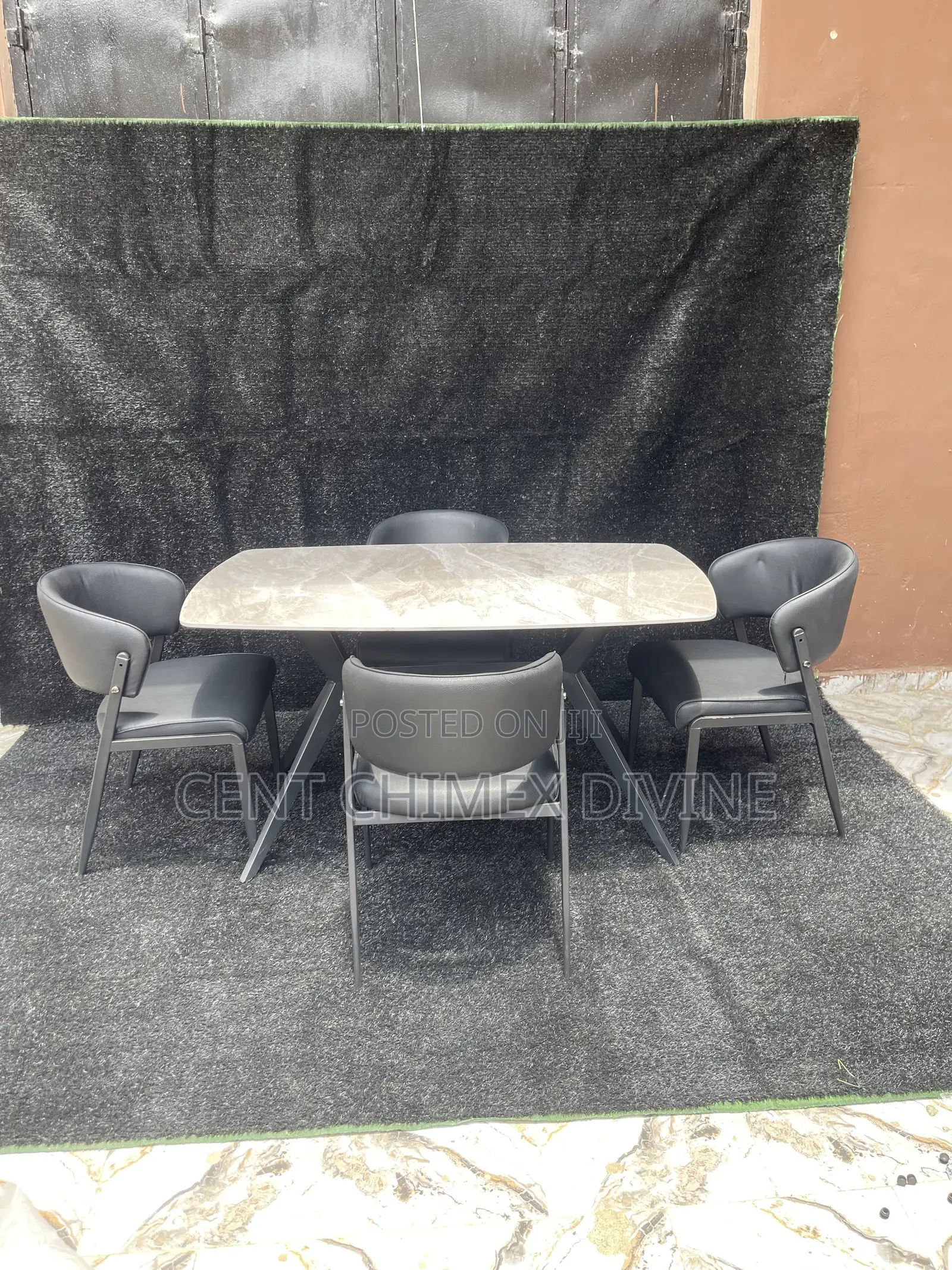 Well Trusted Quality Dinning by Seater