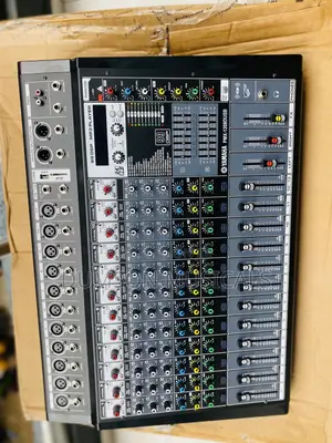 12 Channels Powered Mixer Yamaha