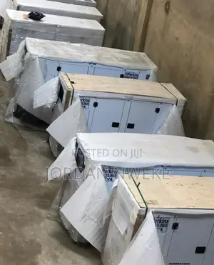 SP:(50kva) Perkins Soundproof Diesel Generator With Warranty on It