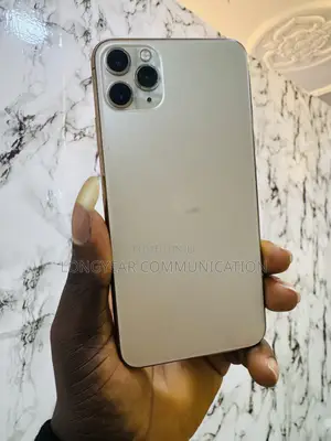 Apple iPhone 11 Pro Max 64 GB Gold
