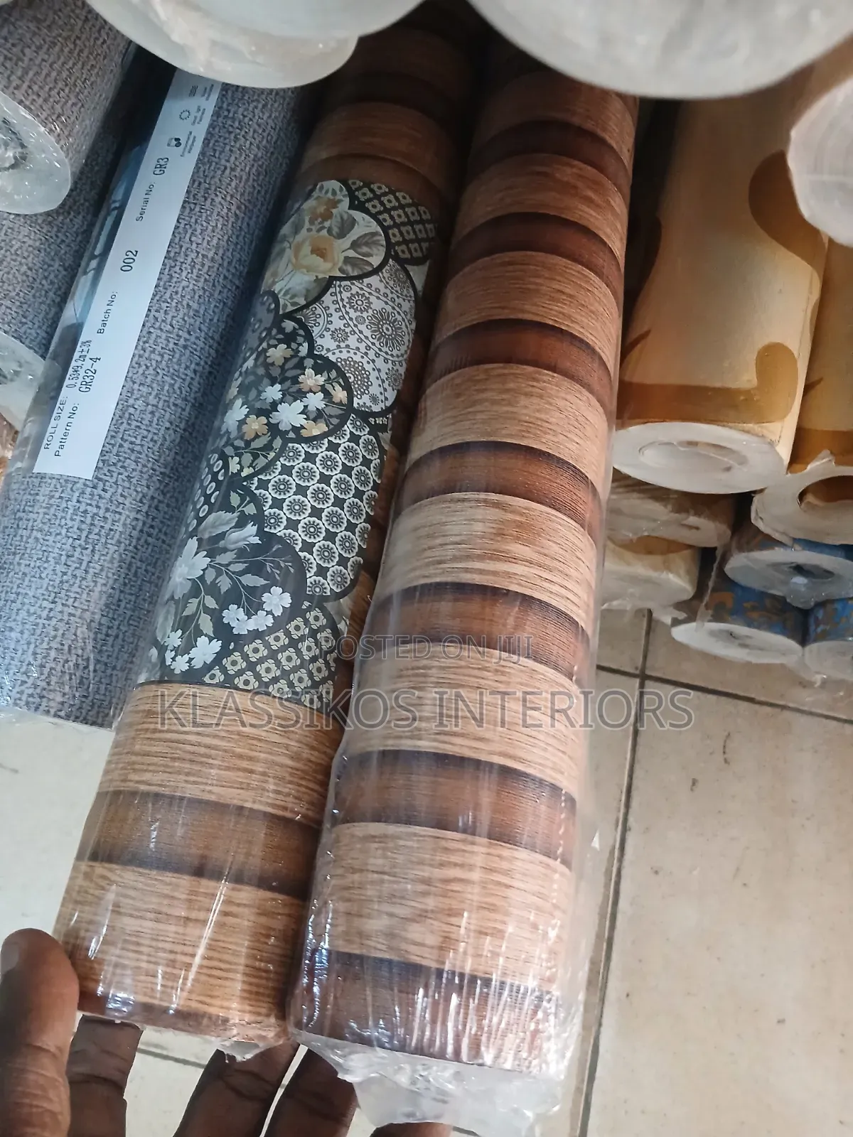 ​Modern 3D Brick & Stone Wallpaper for Parlour & TV Wall