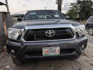 Toyota Tacoma TRD PRO V6 4dr Double Cab 4WD 5.0 ft. SB (4.0L 6cyl 5A)