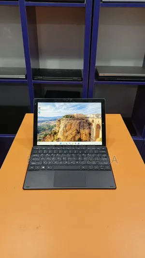 Laptop Chuwi UniBook 8GB Intel Celeron SSD 256GB