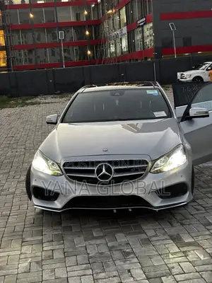 Mercedes-Benz E350 Base 4Matic Sedan AWD (3.5L 6cyl 7A) 2016 Silver