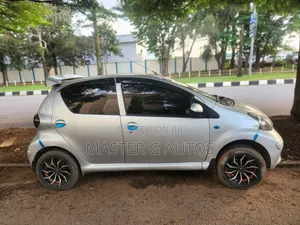 Toyota Aygo 2010 Silver