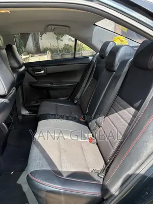 Toyota Camry SE 4dr Sedan (2.5L 4cyl 6A) 2016