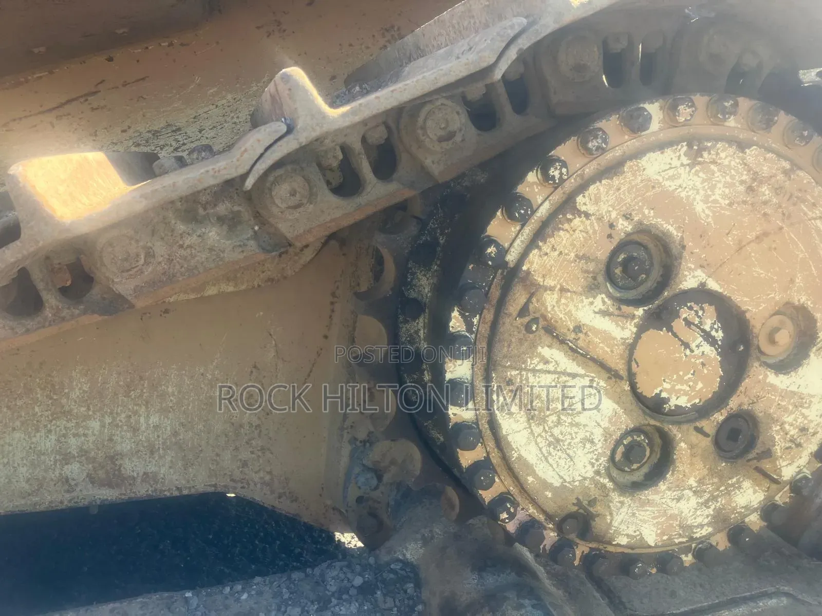 Bulldozer D6H Available for Hire- Call/WhatsApp