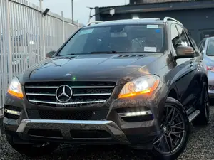 Mercedes-Benz M Class ML350 4MATIC 4dr SUV AWD (3.5L 6cyl 7A) 2015