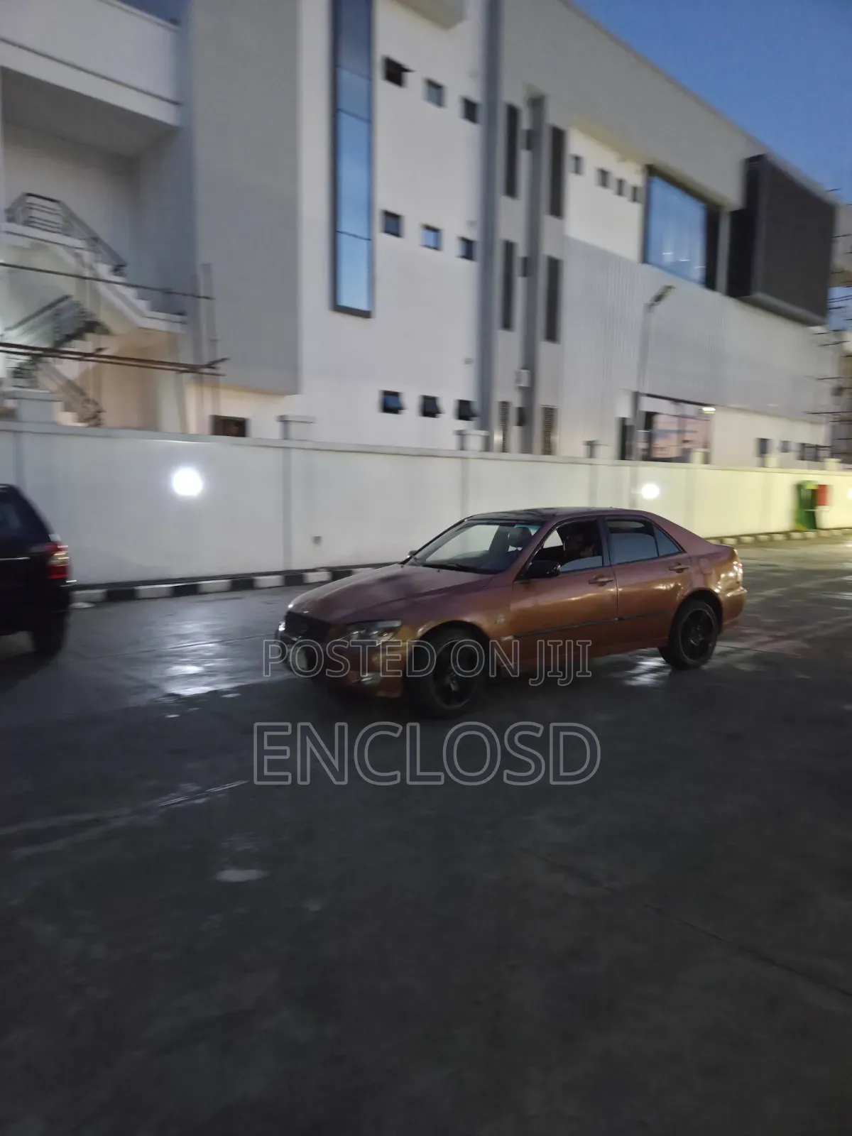 Lexus IS 2003 Orange