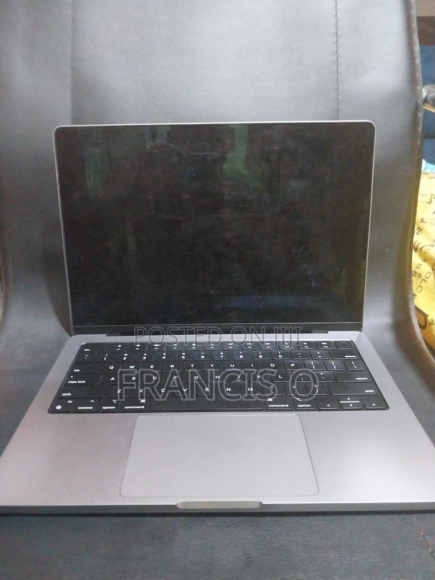 Laptop Apple MacBook Pro 2021 M1 16GB Apple M1 Pro SSD 512GB