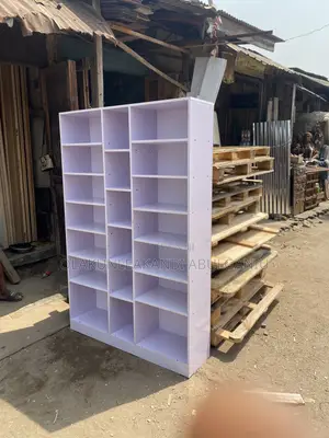 4 Ft by 6ft Shoe Rack