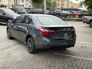 Toyota Corolla S Plus 4dr Sedan (1.8L 4cyl CVT) 2016 Gray