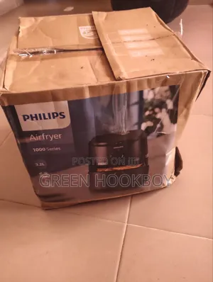 Original Philips 3.2L Air Fryer. Call or Whatsapp)