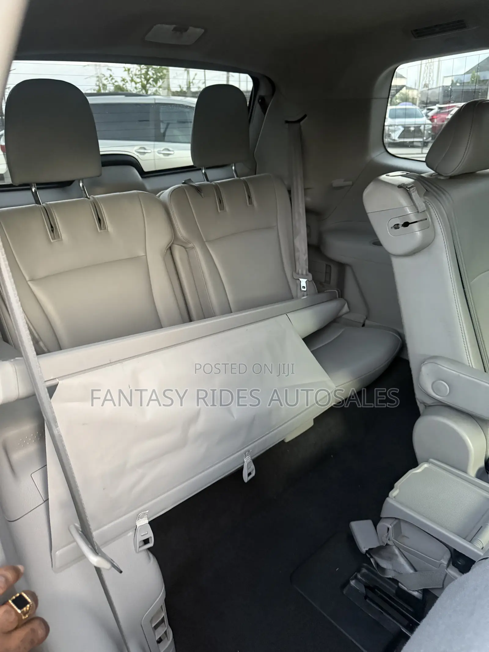 Toyota Highlander SE 2012 Gray