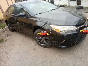Toyota Camry 2016 Black