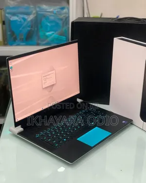 Laptop Alienware X16 R2 32GB Intel Core Ultra 9 SSD 1T