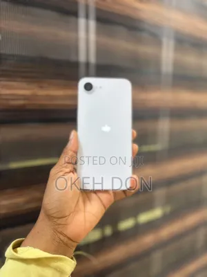 Apple iPhone 16e 128 GB White